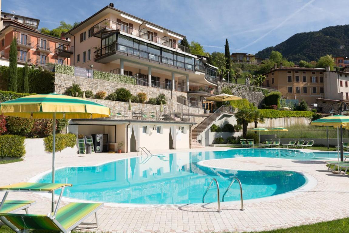 Hotel La Fenice E Sole Tremosine Exterior foto
